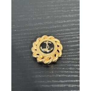 Vintage 80s Gold-Toned Black Anchor Nautical Rope Border Clip-On Earring